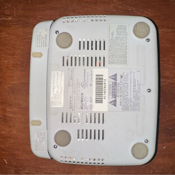 Sony PS One Console - Light Gray - Picture 9 of 11